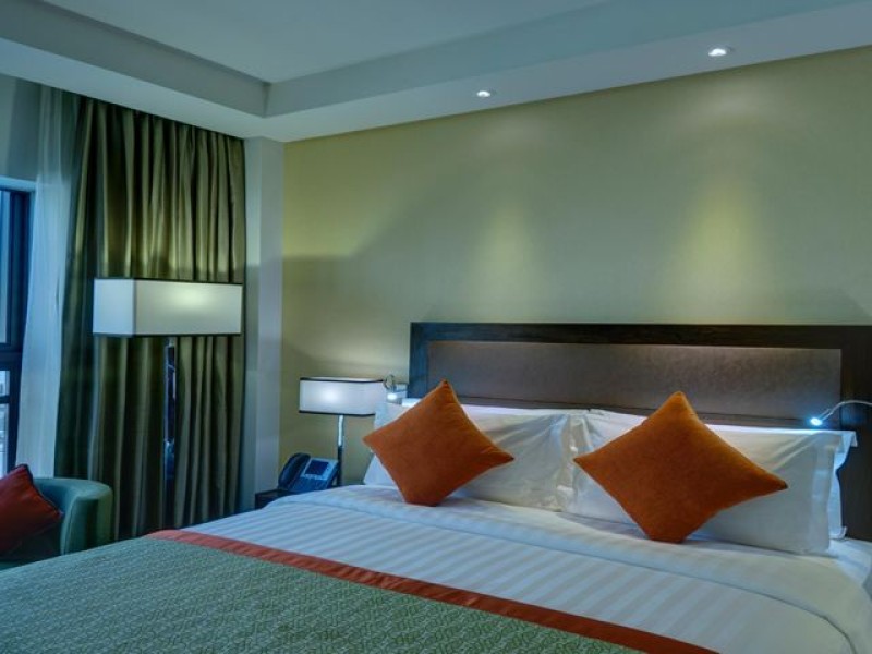 Crown Plaza